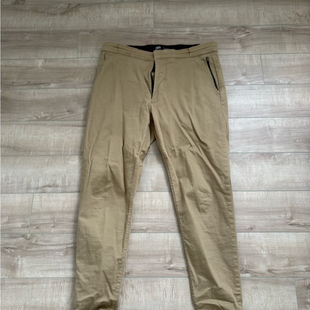 Zara Men's Khaki Chinos